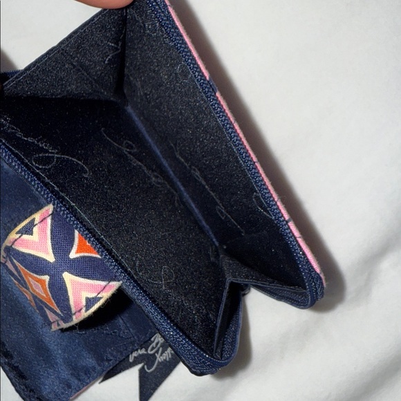 Vera Bradley Mini Zip Wallet in the retired "Loves Me" pattern - Picture 4 of 8